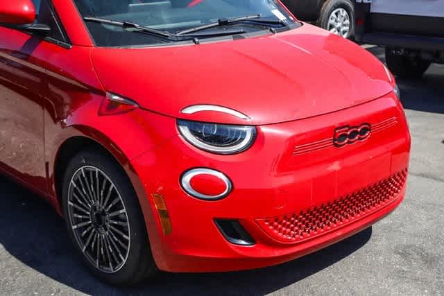 2024 FIAT 500e INSPI(RED) 5