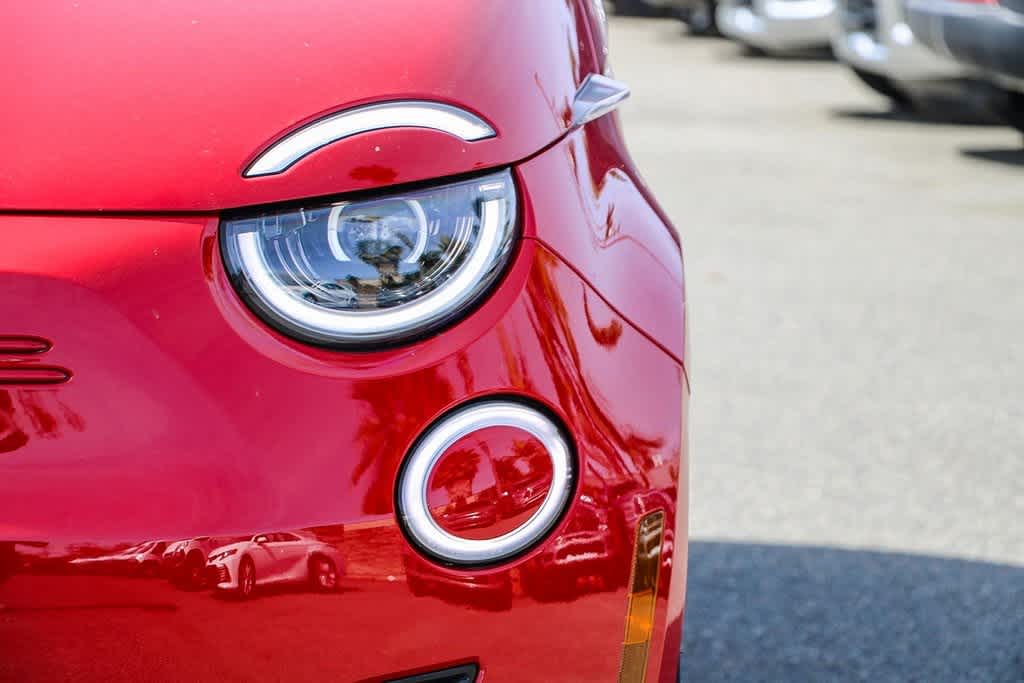 2024 FIAT 500e INSPI(RED) 7