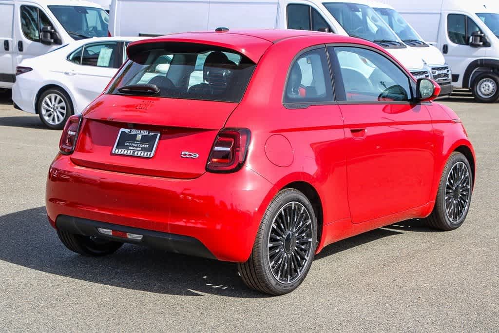 2024 FIAT 500e INSPI(RED) 4