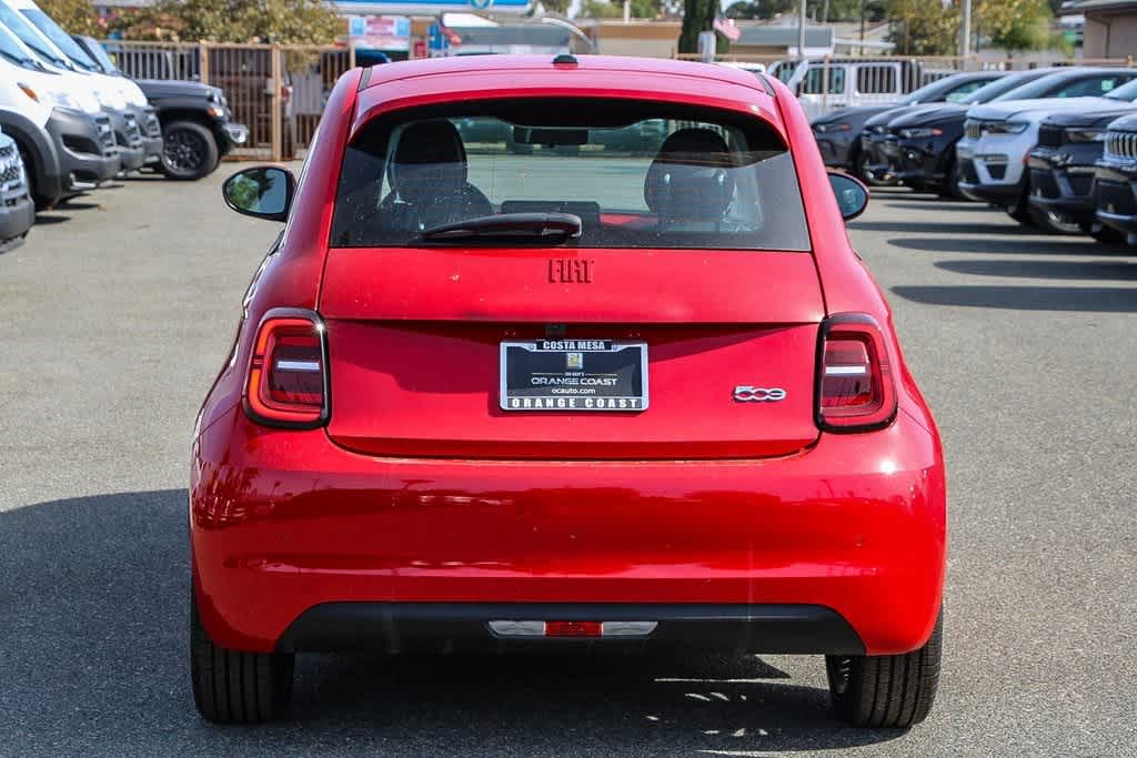 2024 FIAT 500e INSPI(RED) 3