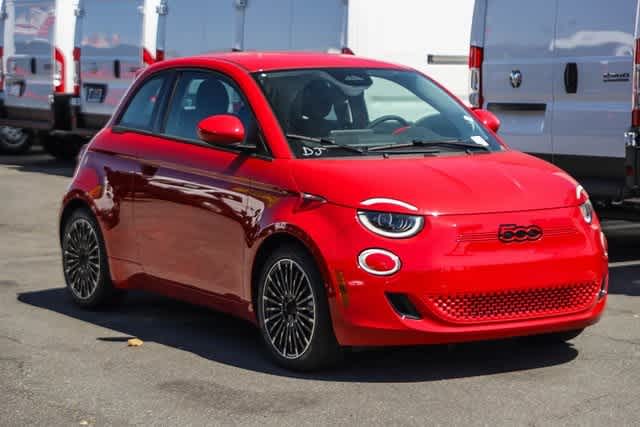 2024 FIAT 500e INSPI(RED) 3