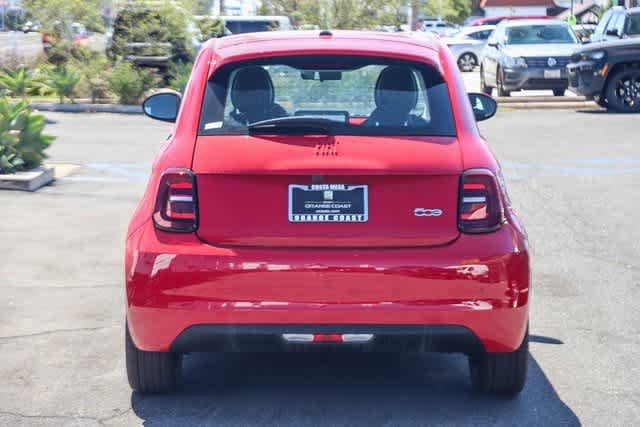 2024 FIAT 500e INSPI(RED) 7