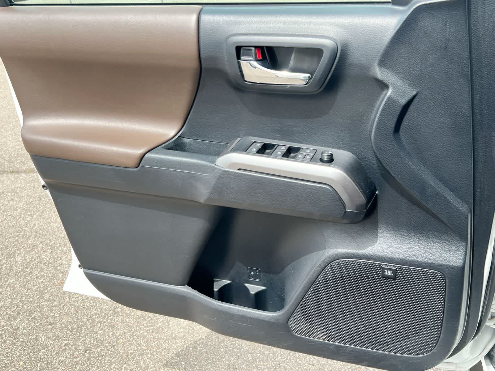 2019 Toyota Tacoma #30