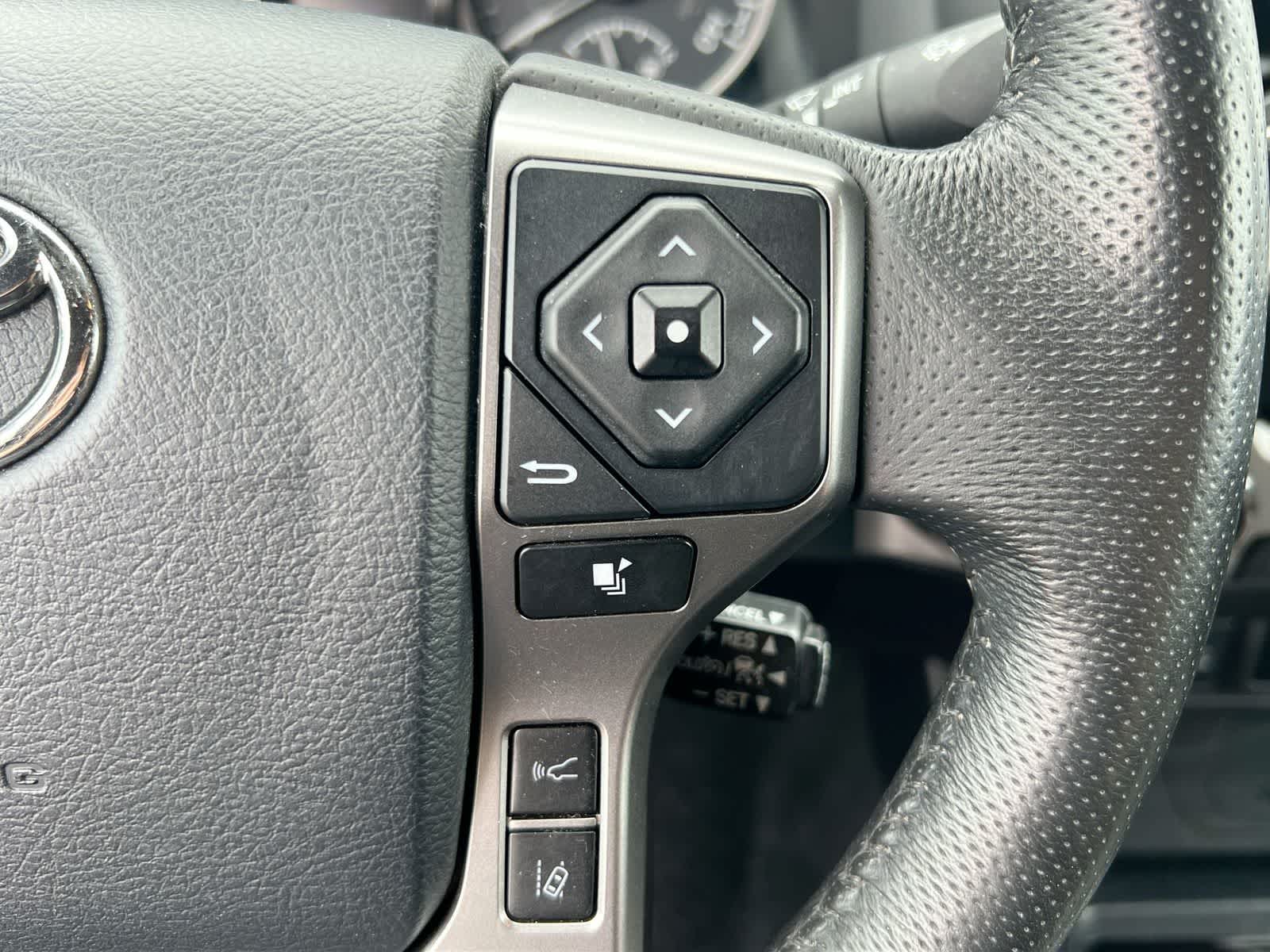 2019 Toyota Tacoma #24