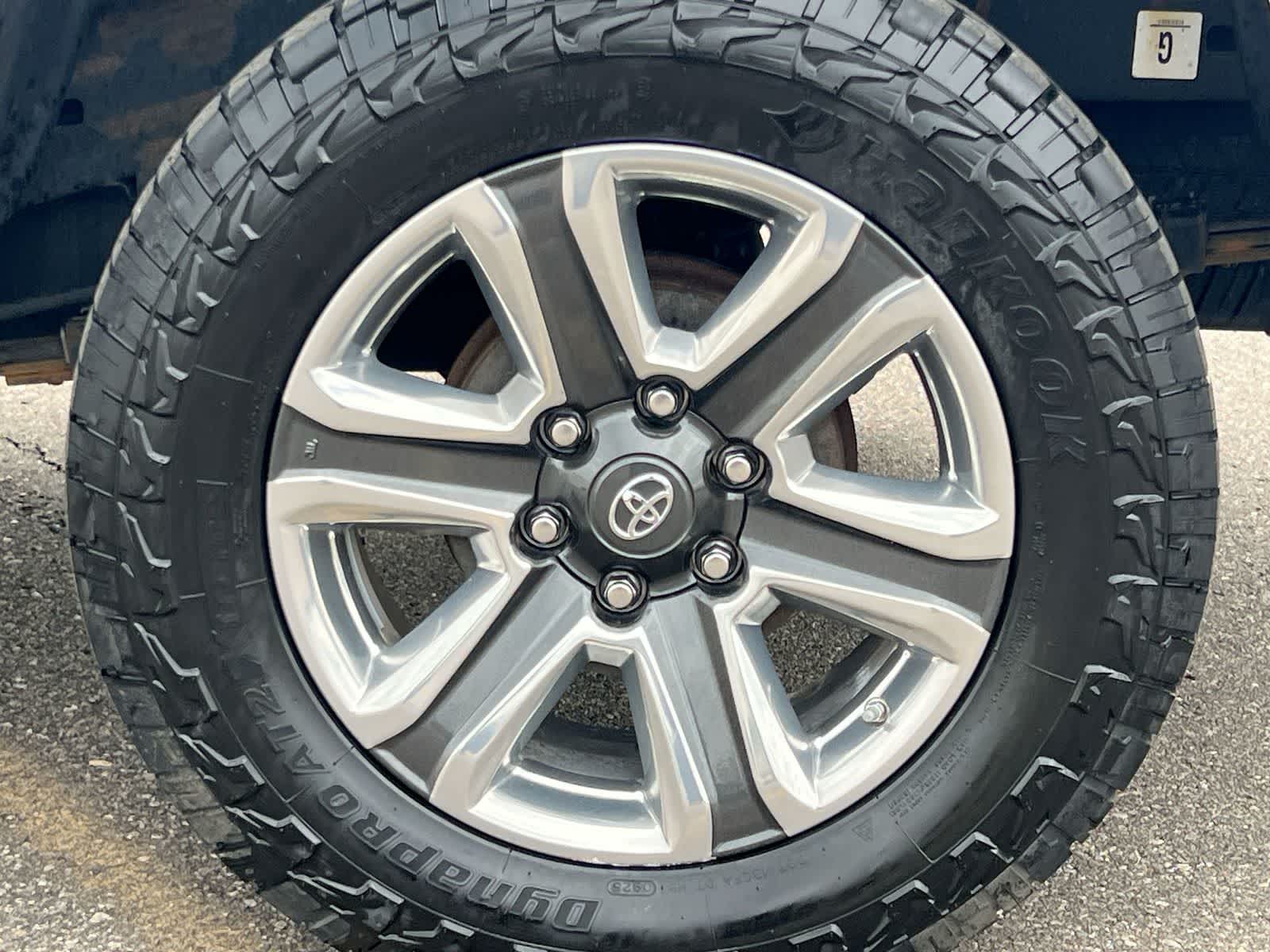 2019 Toyota Tacoma #14