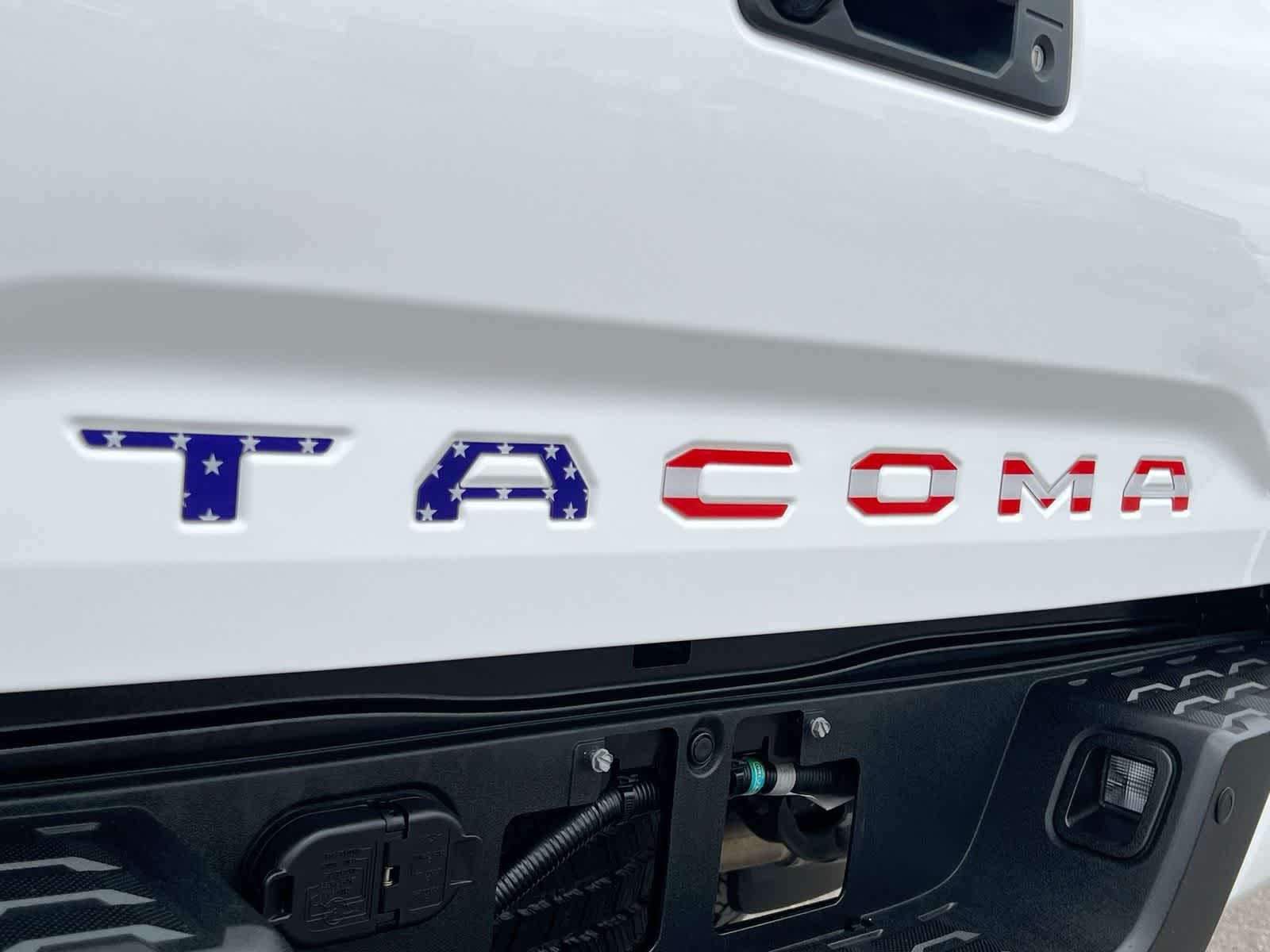 2019 Toyota Tacoma #13