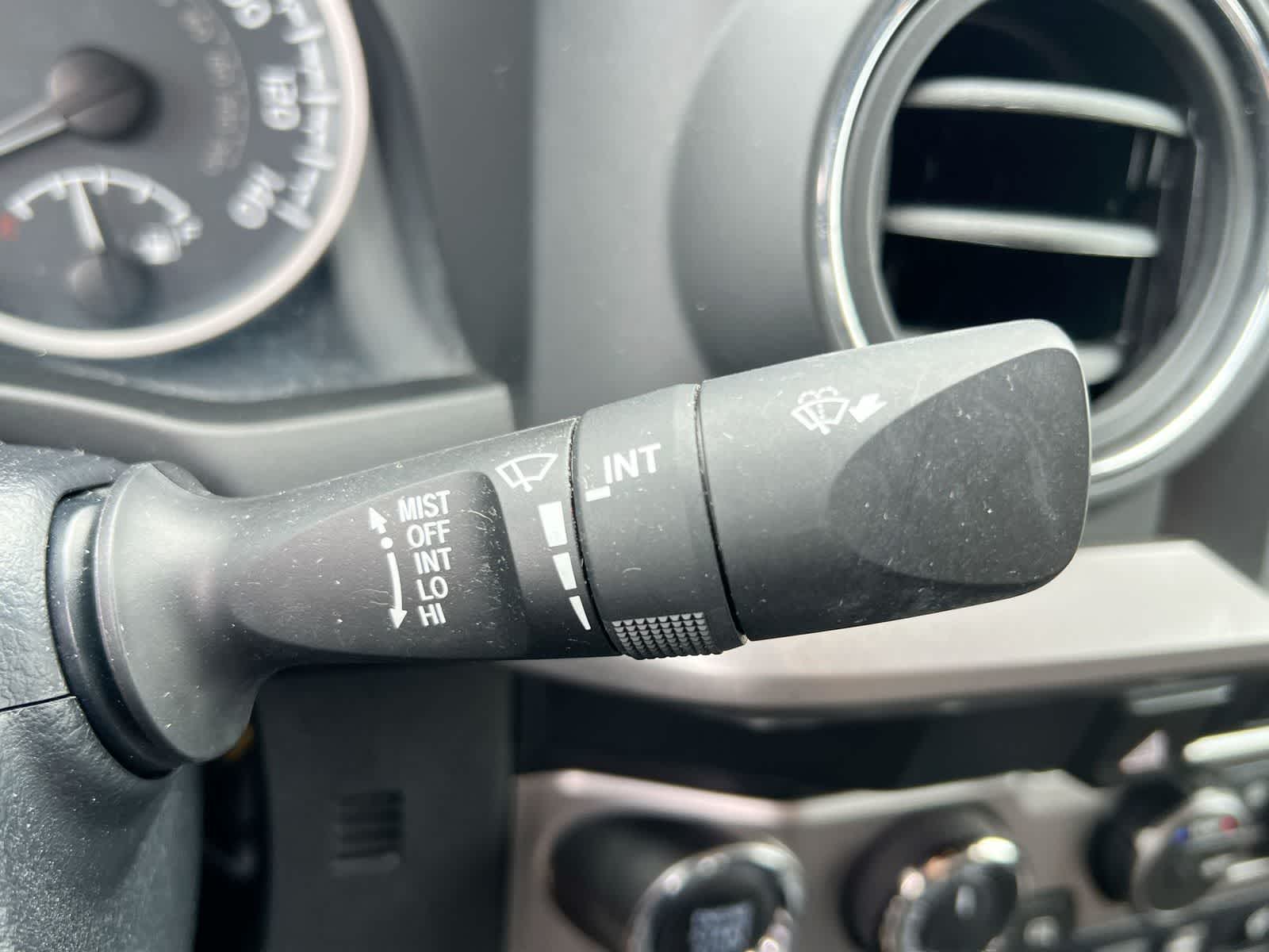 2019 Toyota Tacoma #25