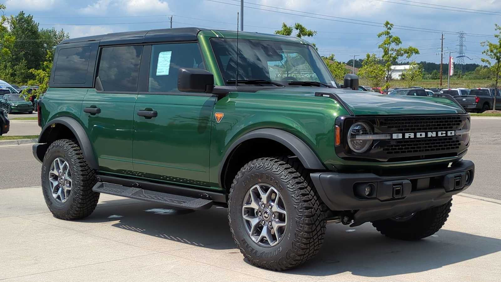 View vehicle photo 7