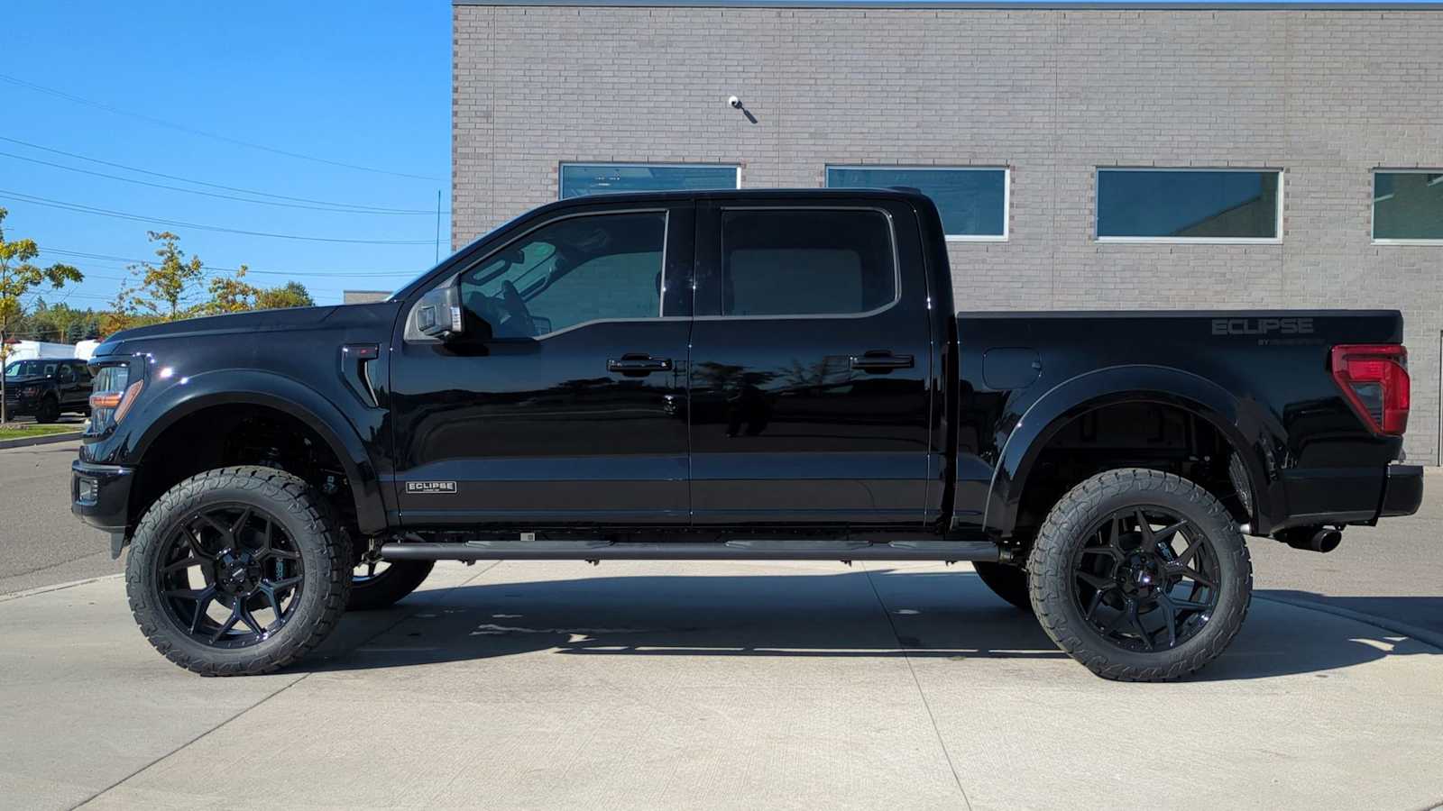 View vehicle photo 2