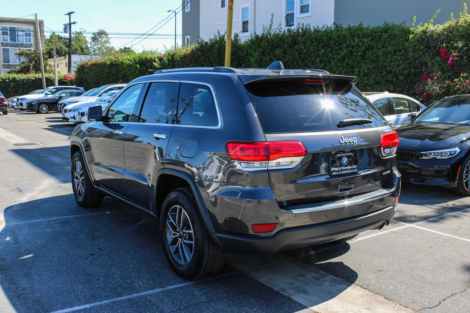 2019 Jeep Grand Cherokee Limited 11