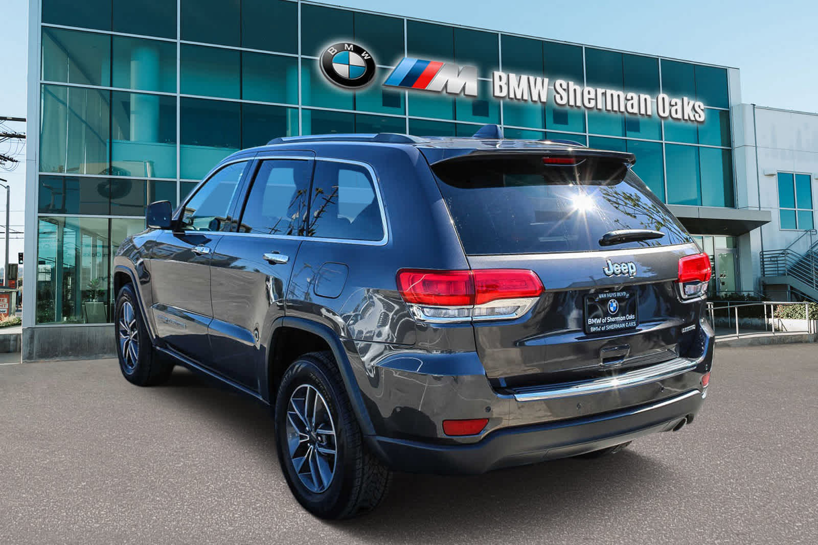 2019 Jeep Grand Cherokee Limited 23
