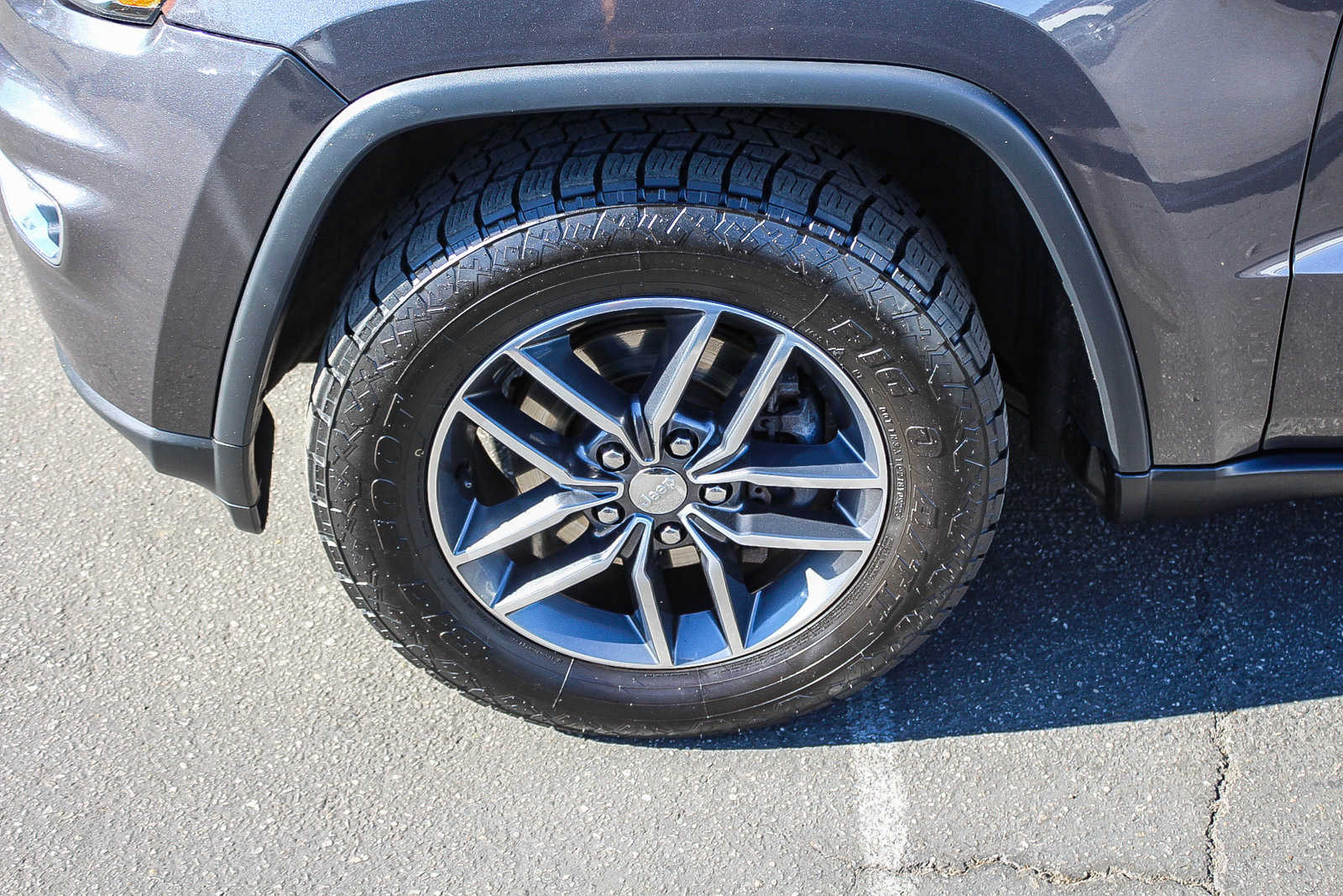 2017 Jeep Grand Cherokee Limited 9