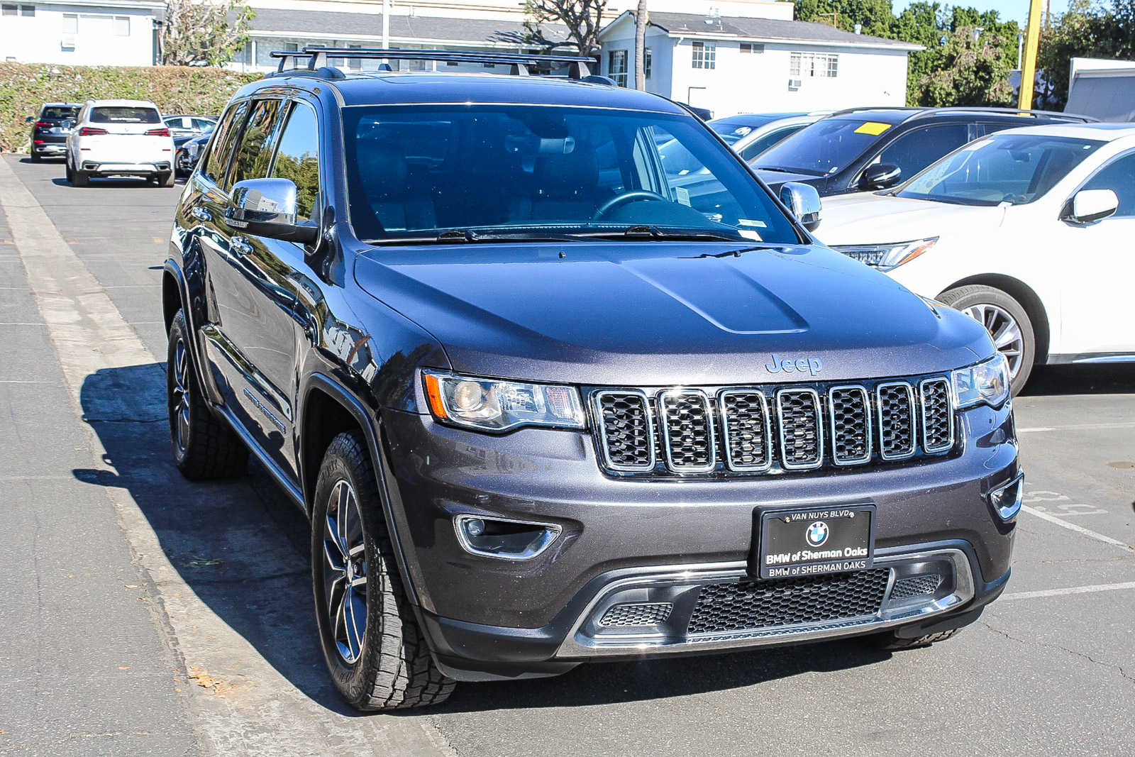 2017 Jeep Grand Cherokee Limited 3