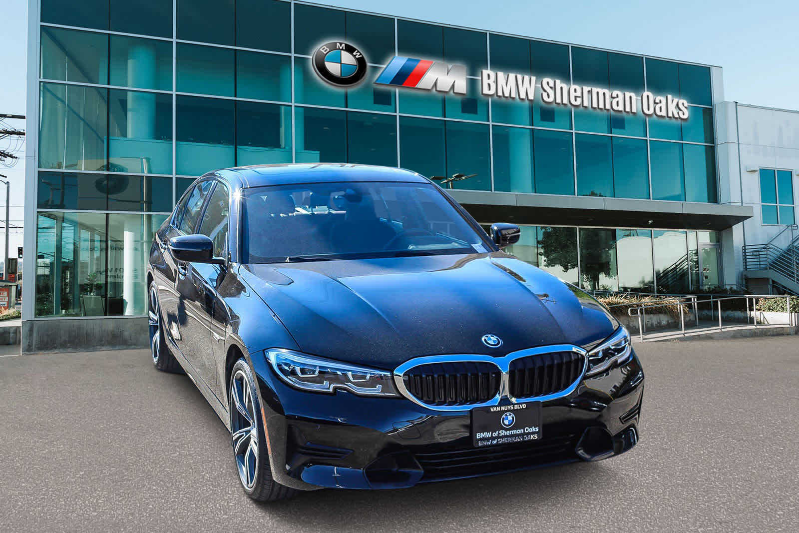 2022 BMW 3 Series 330e 3