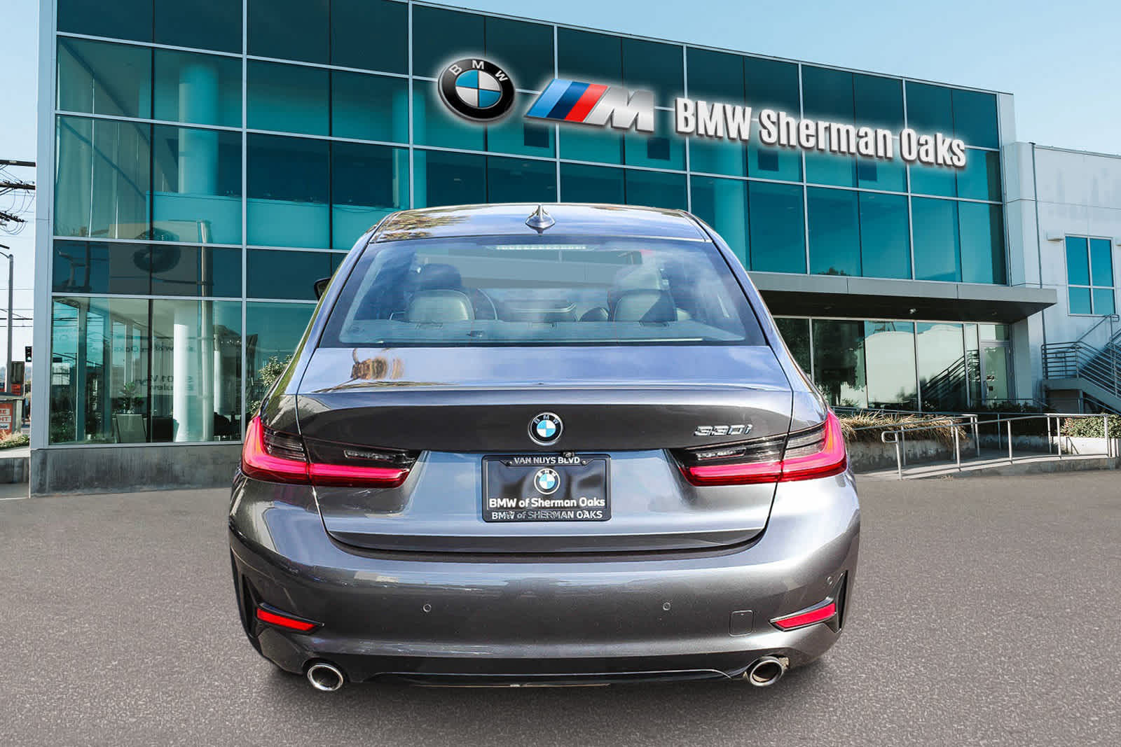 2022 BMW 3 Series 330i 5