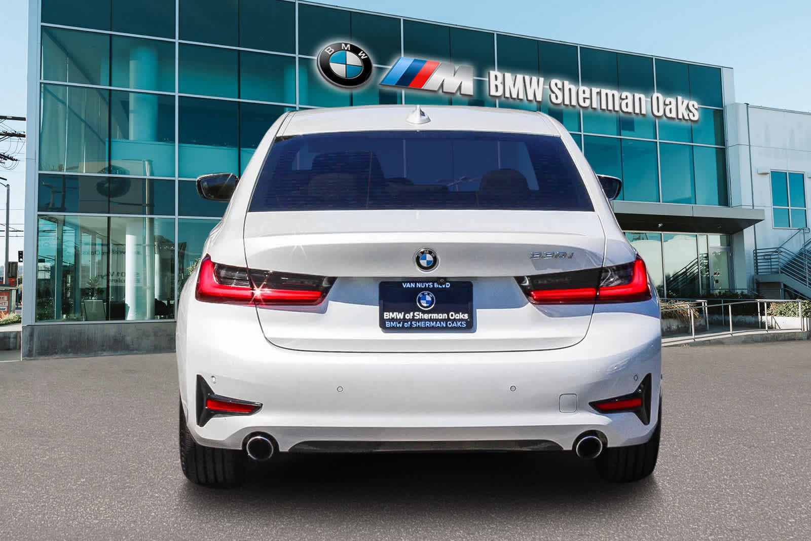 2021 BMW 3 Series 330i 5