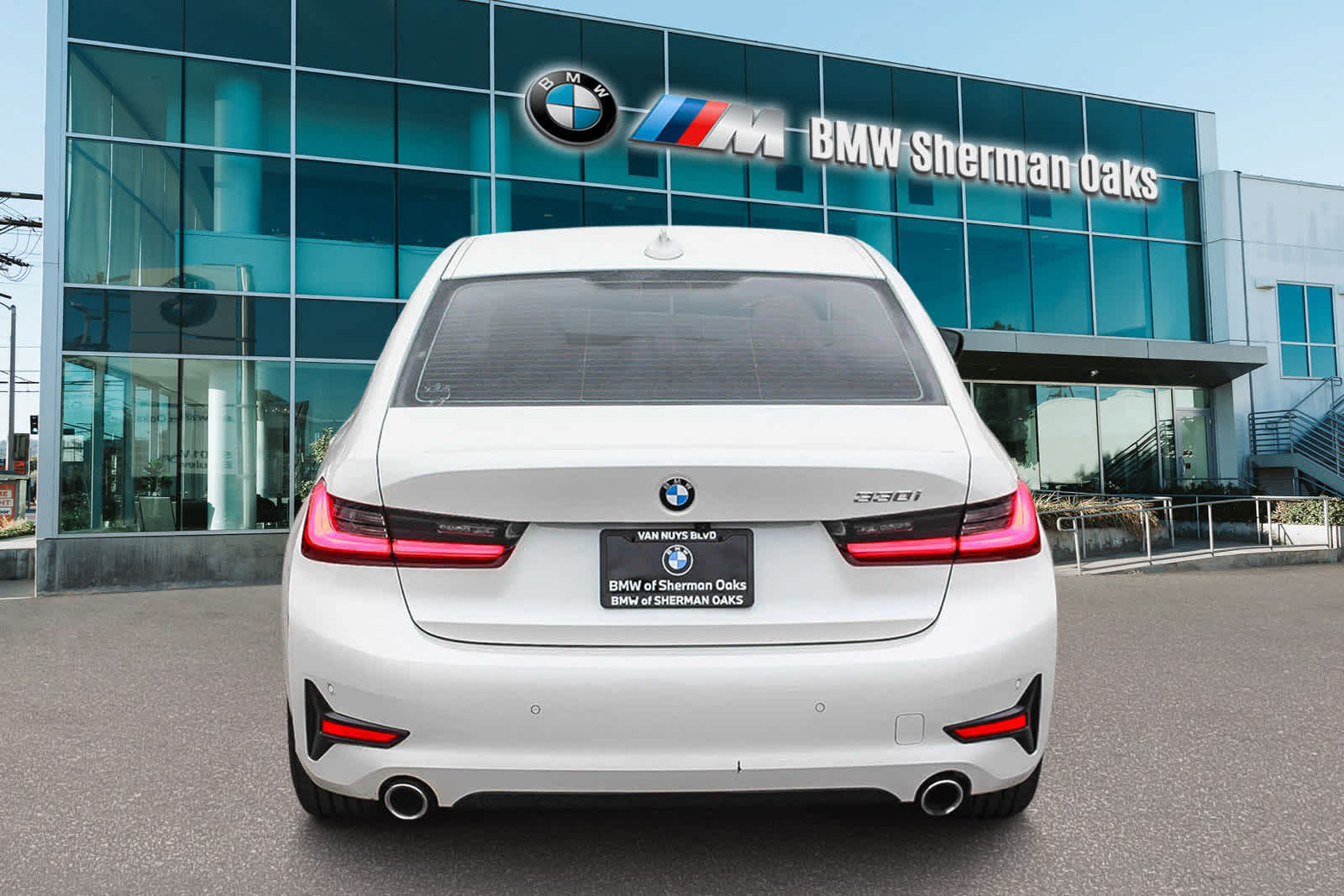 2021 BMW 3 Series 330i 5