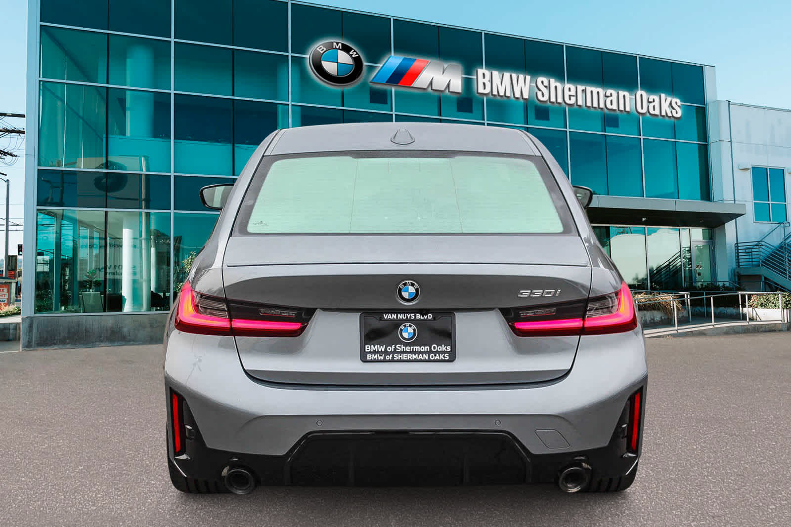 2025 BMW 3 Series 330i 5