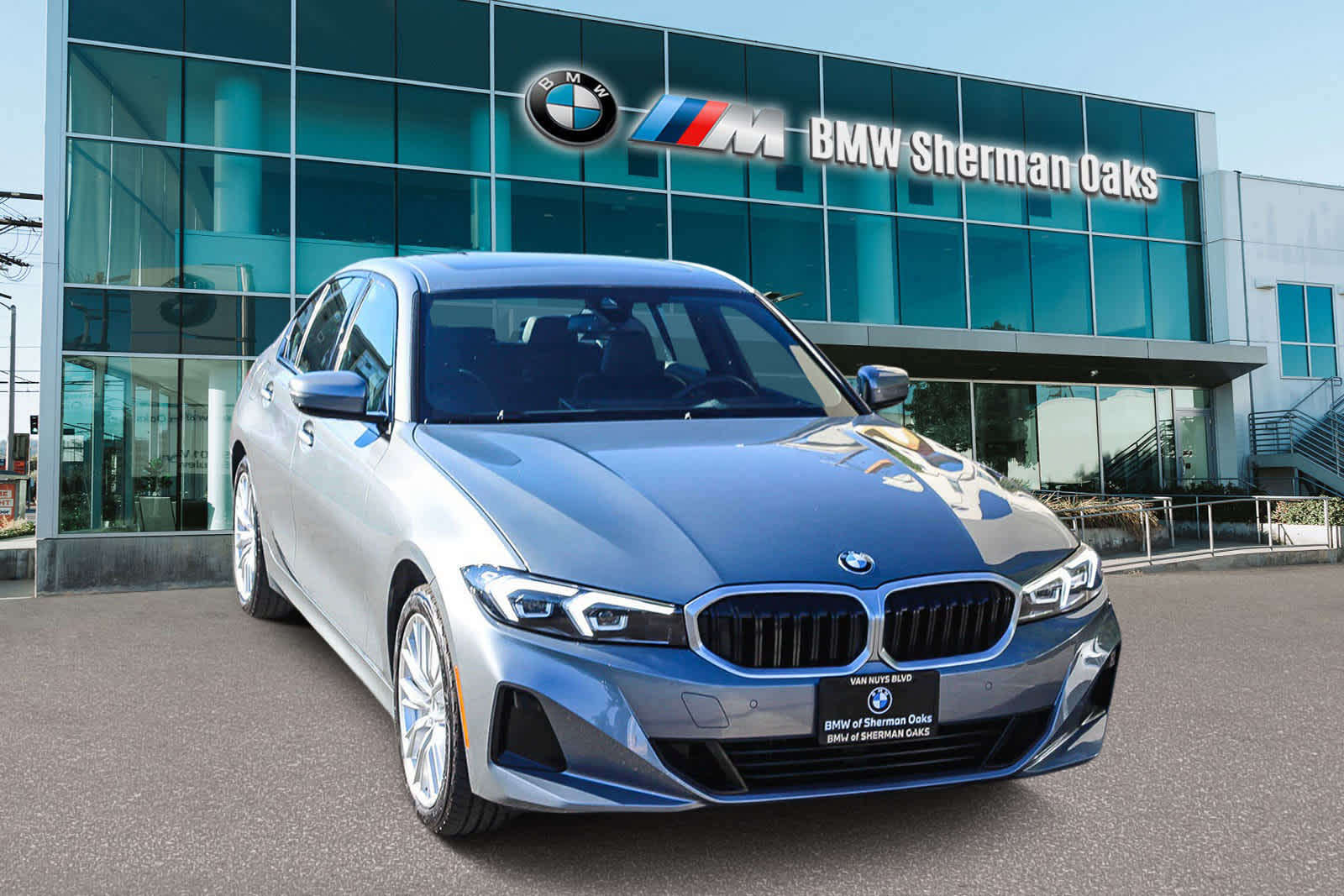 2023 BMW 3 Series 330i 3