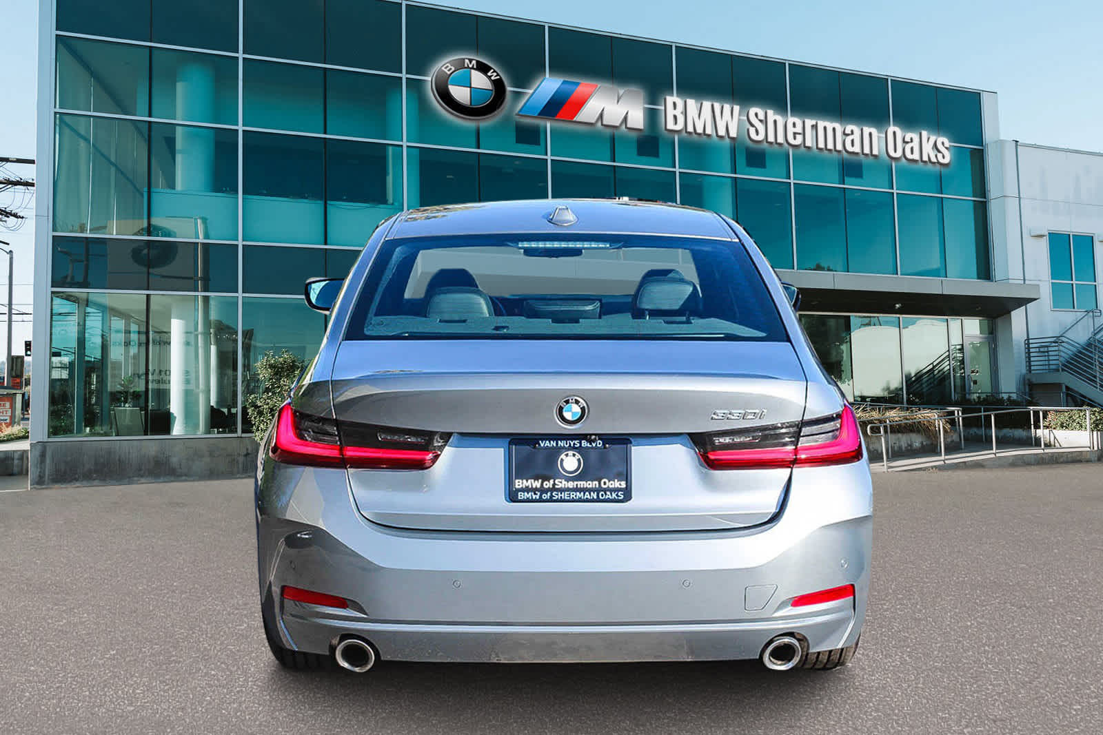 2023 BMW 3 Series 330i 5