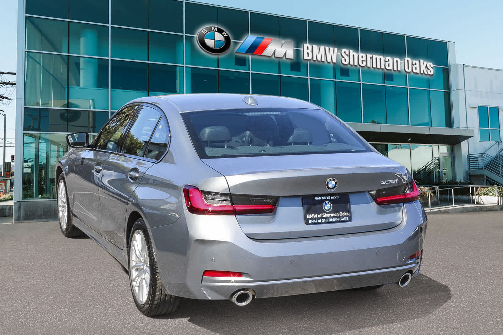 2023 BMW 3 Series 330i 6