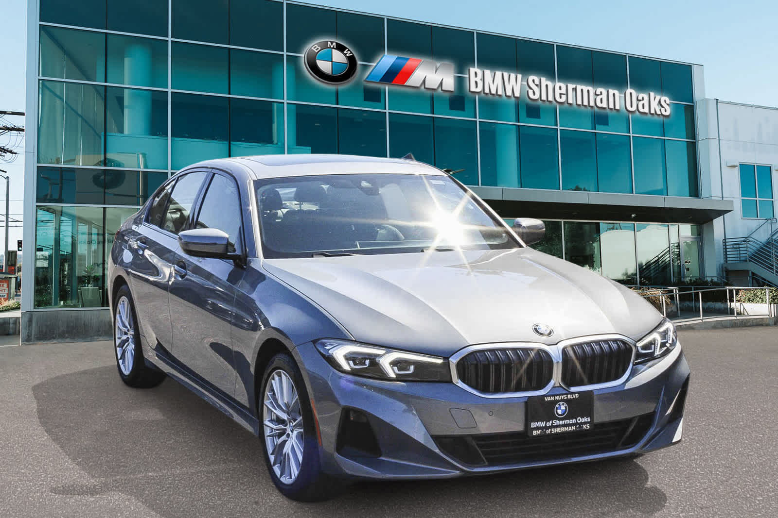 2023 BMW 3 Series 330i 3