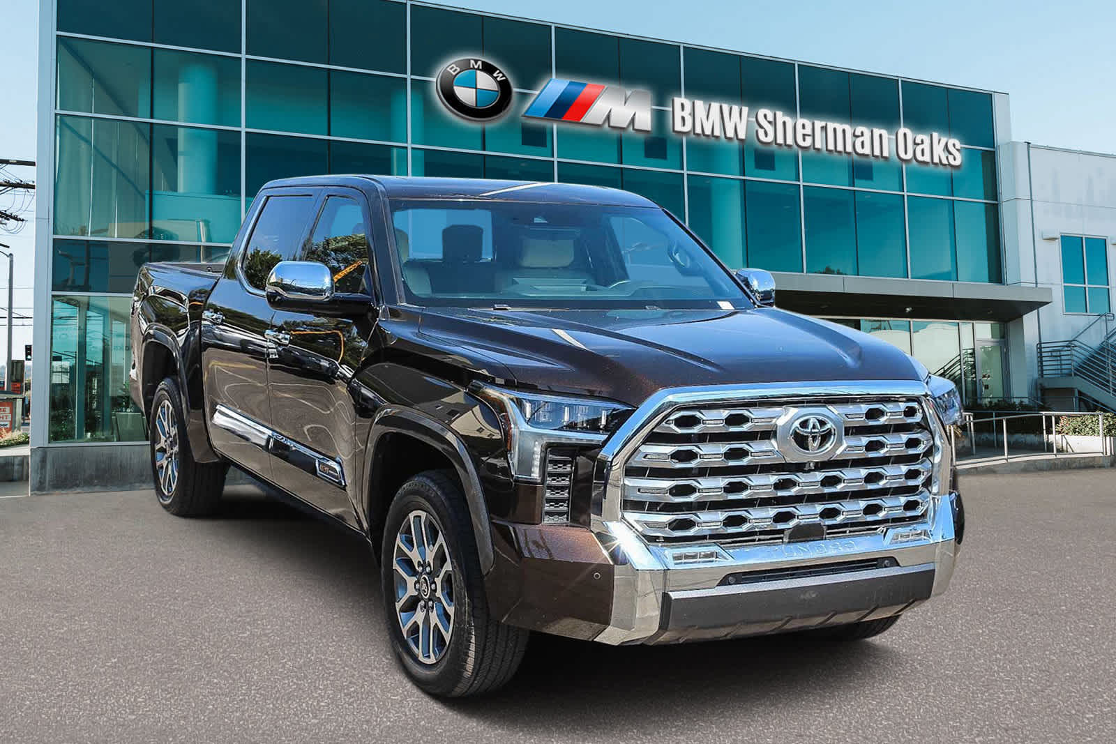 2022 Toyota Tundra 1794 Edition CrewMax 5.5 Bed 3