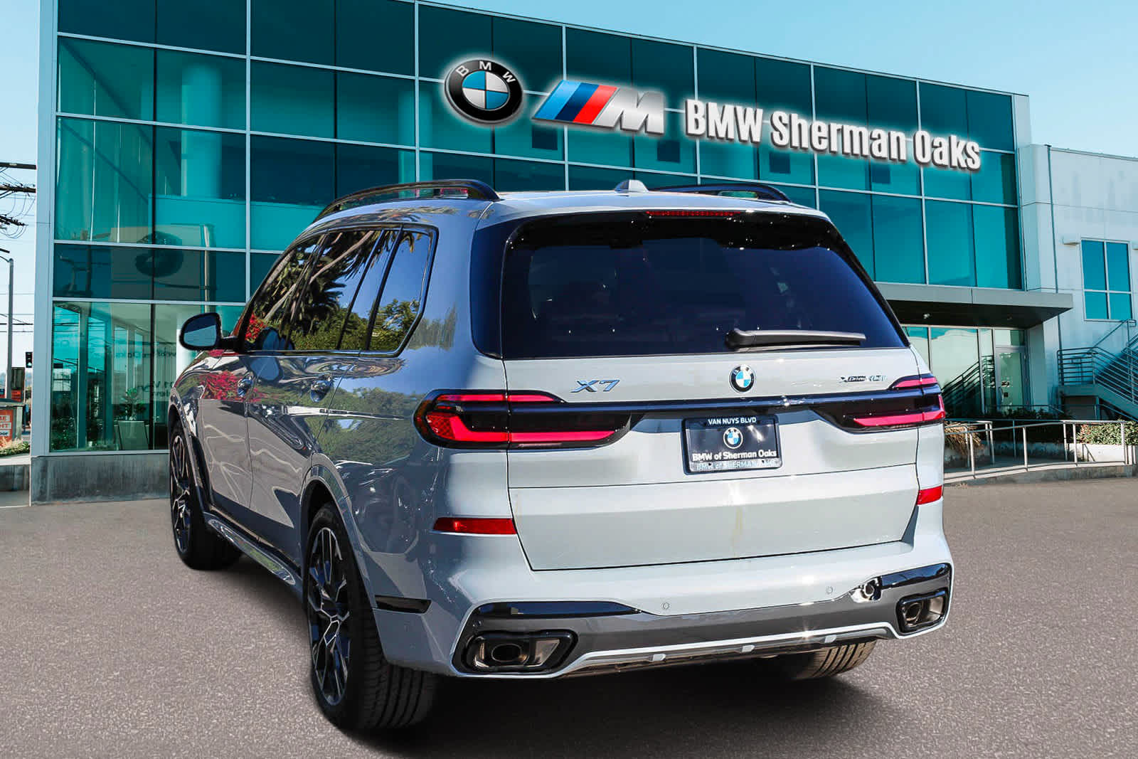 2025 BMW X7 xDrive40i 6