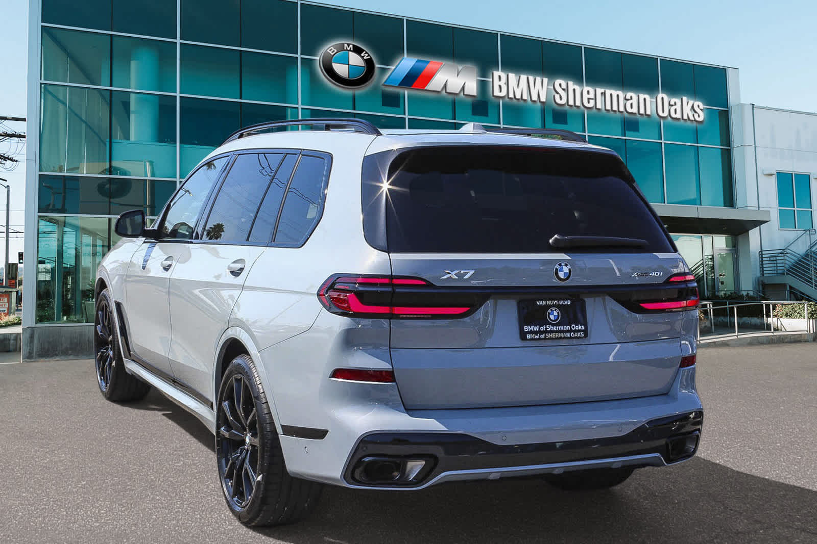 2025 BMW X7 xDrive40i 6