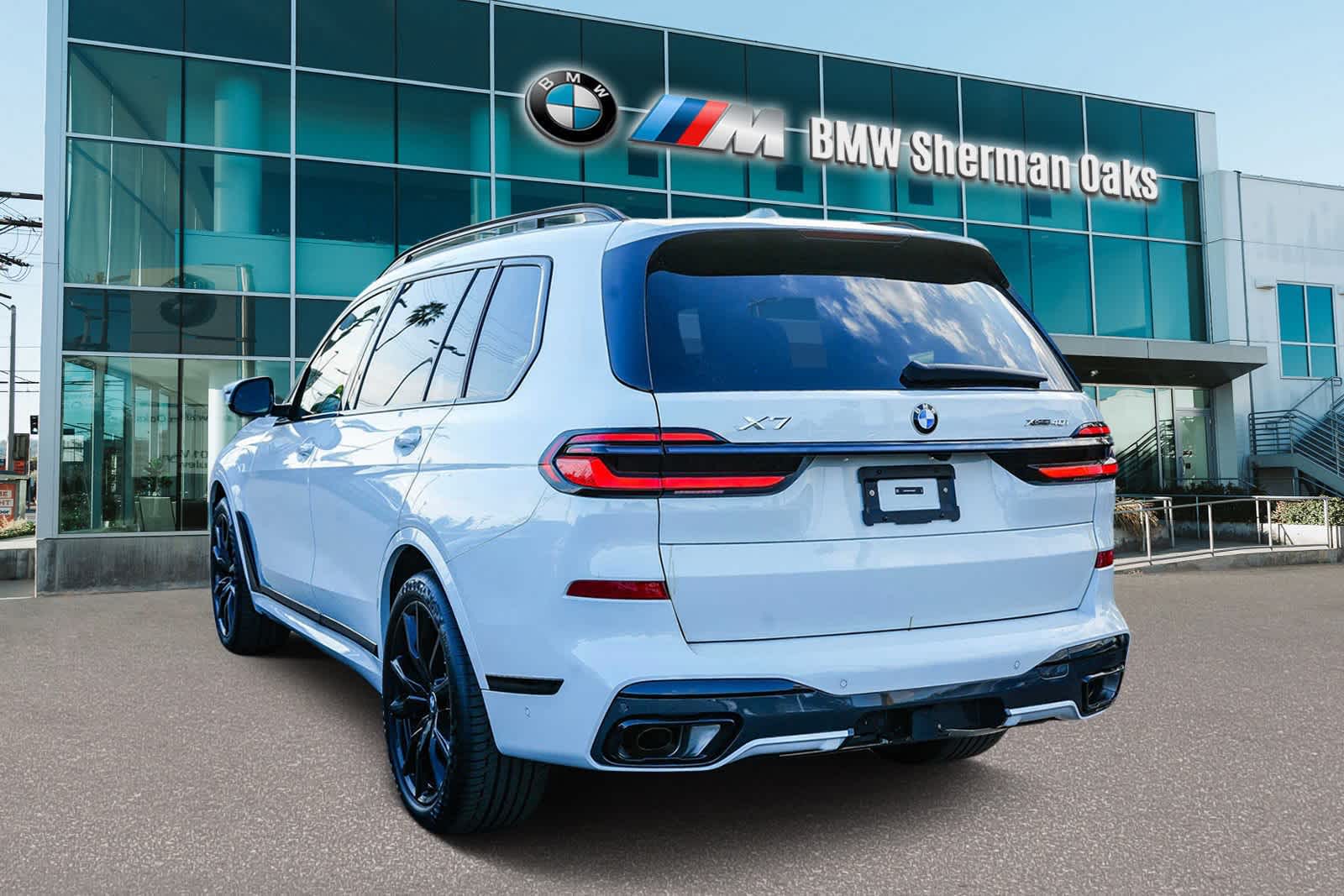 2025 BMW X7 xDrive40i 2