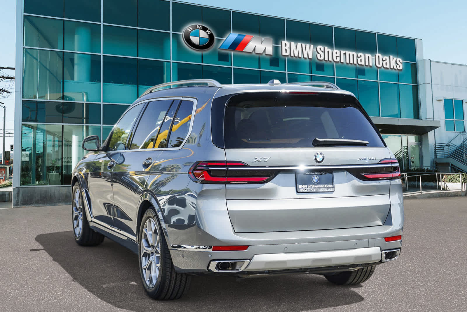 2025 BMW X7 xDrive40i 6