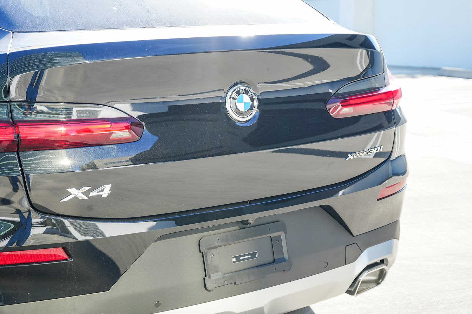 2025 BMW X4 xDrive30i 12