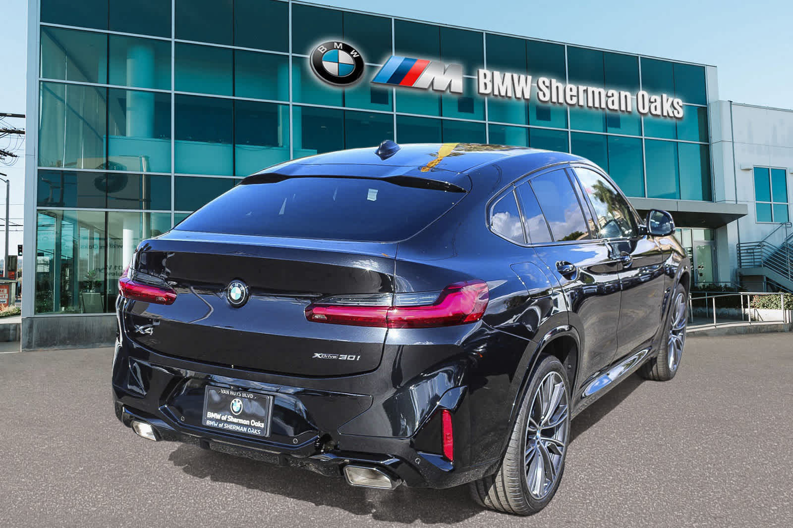 2025 BMW X4 xDrive30i 4