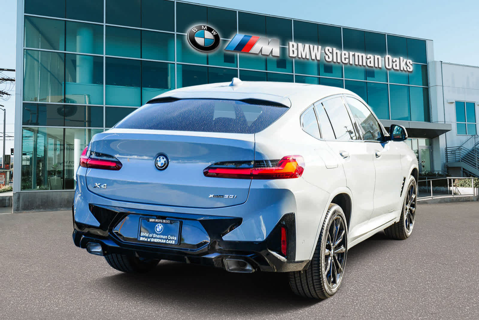 2025 BMW X4 xDrive30i 4