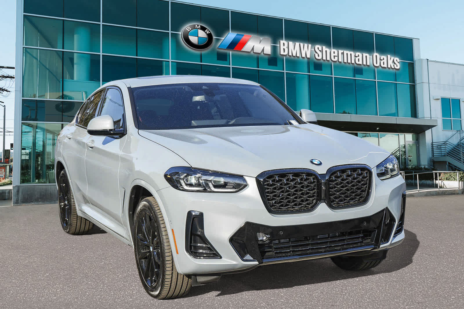 2025 BMW X4 xDrive30i 5