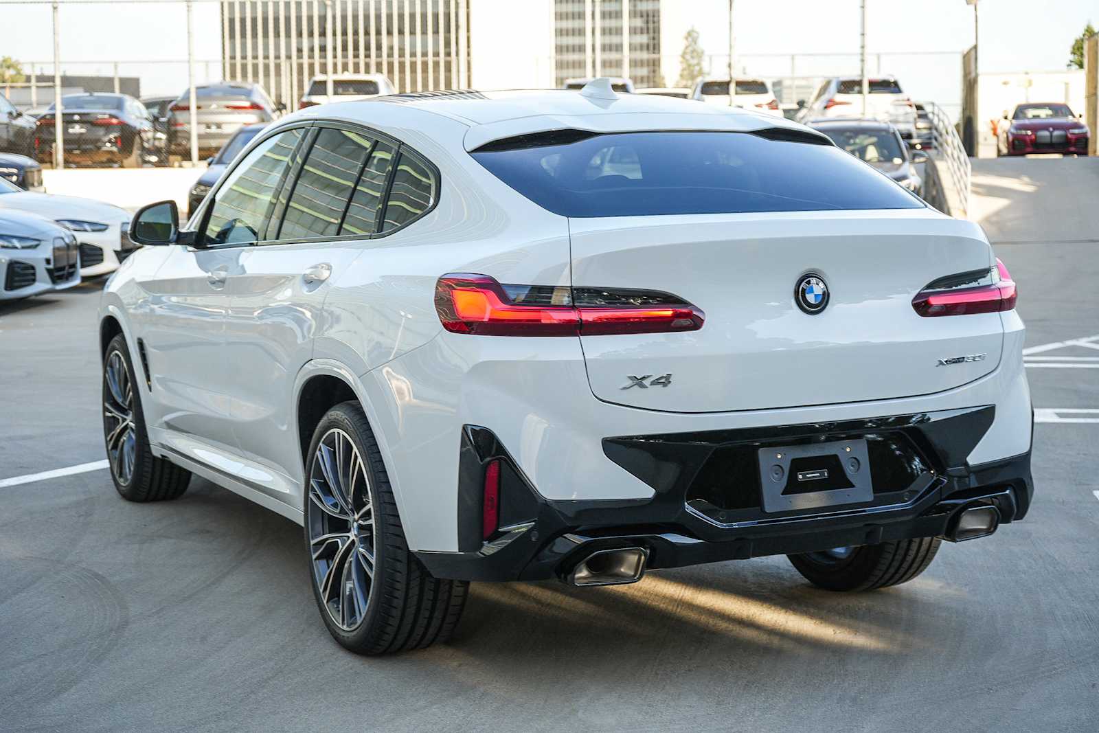 2025 BMW X4 xDrive30i 2