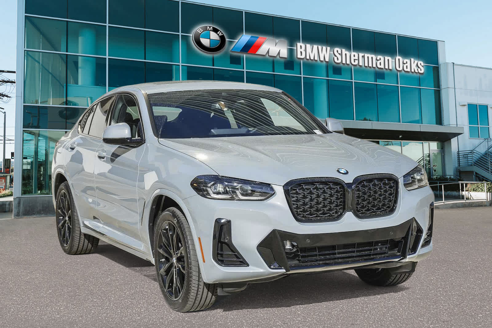 2025 BMW X4 xDrive30i 5