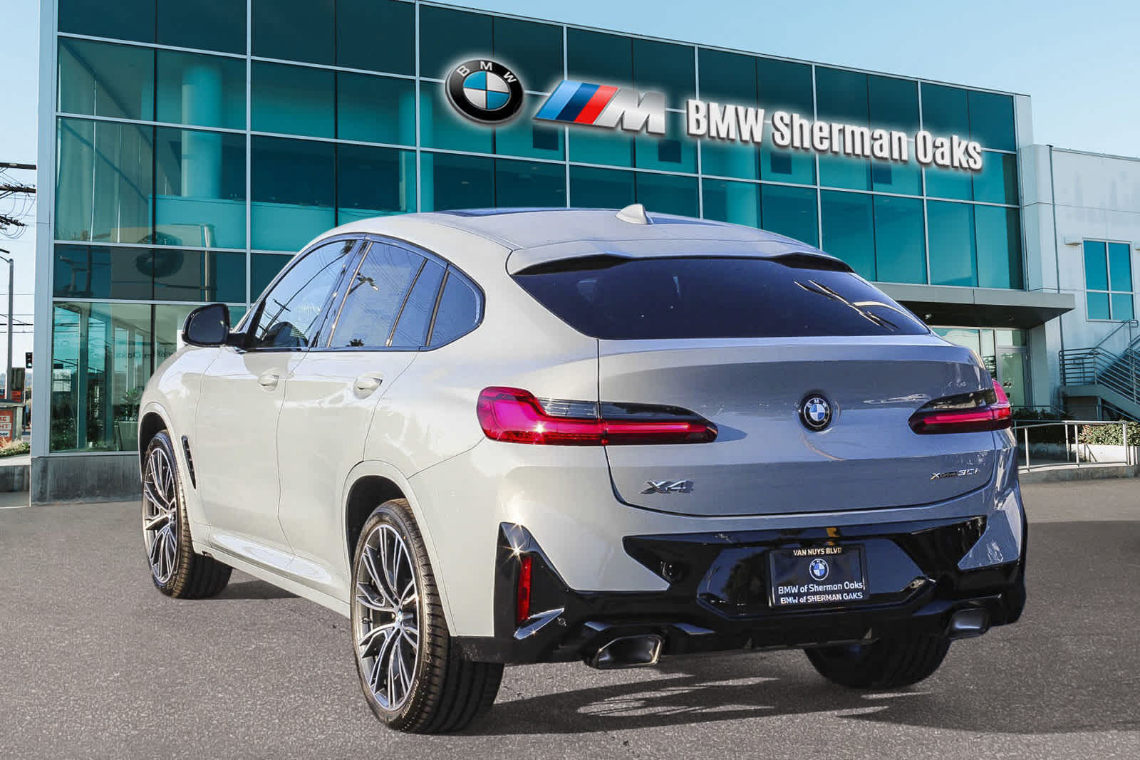 2025 BMW X4 xDrive30i 6