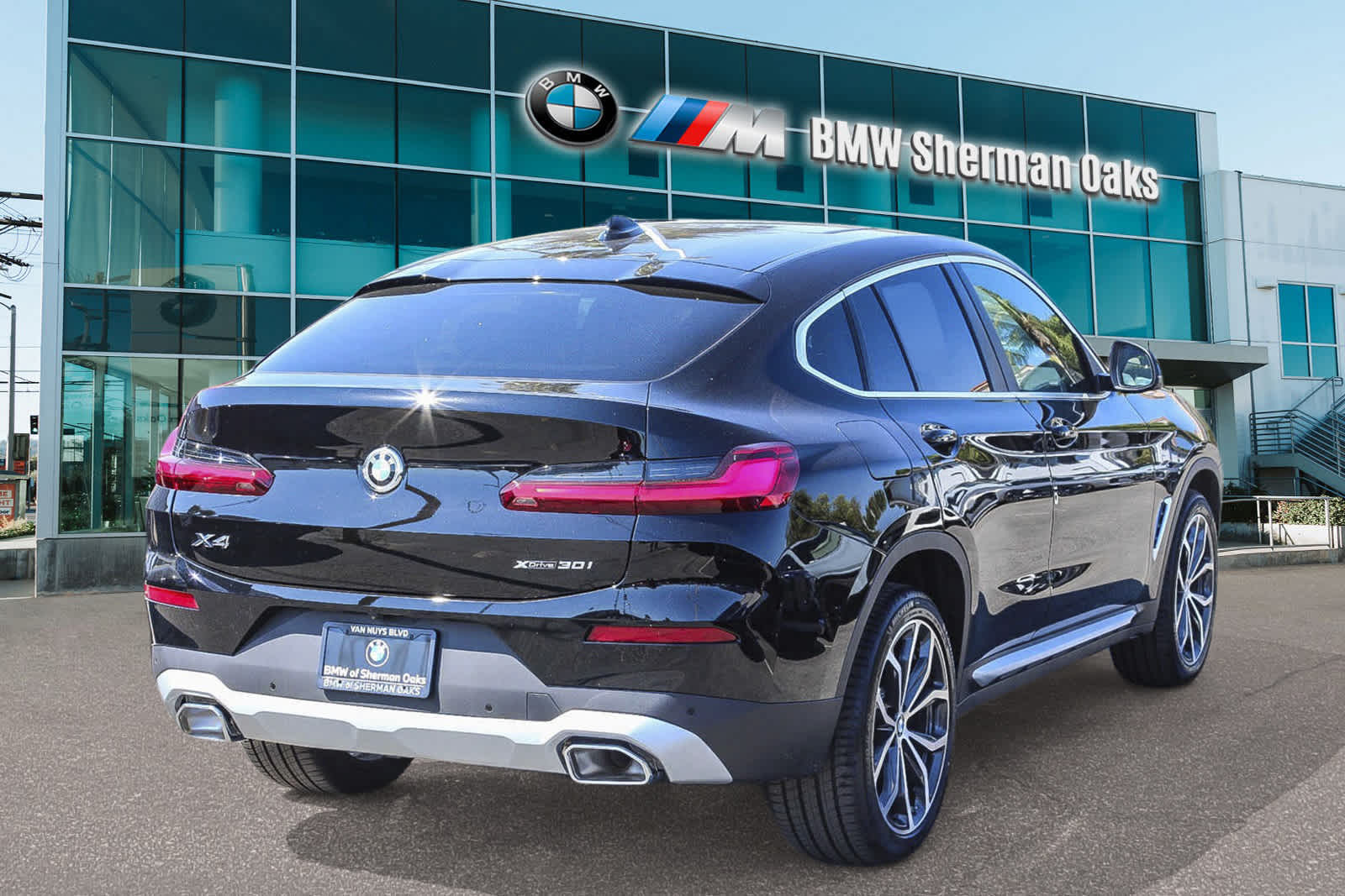 2025 BMW X4 xDrive30i 4