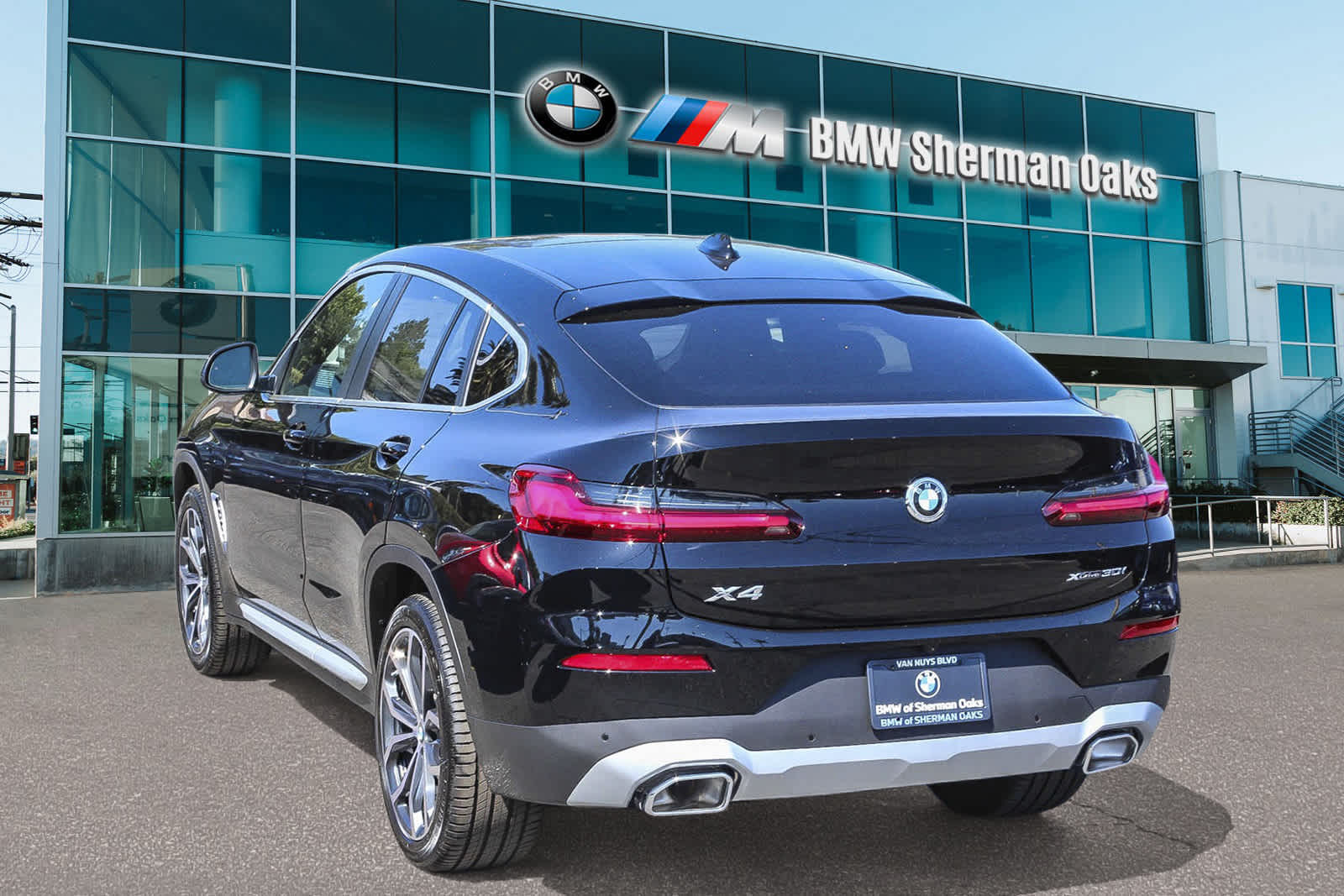 2025 BMW X4 xDrive30i 6