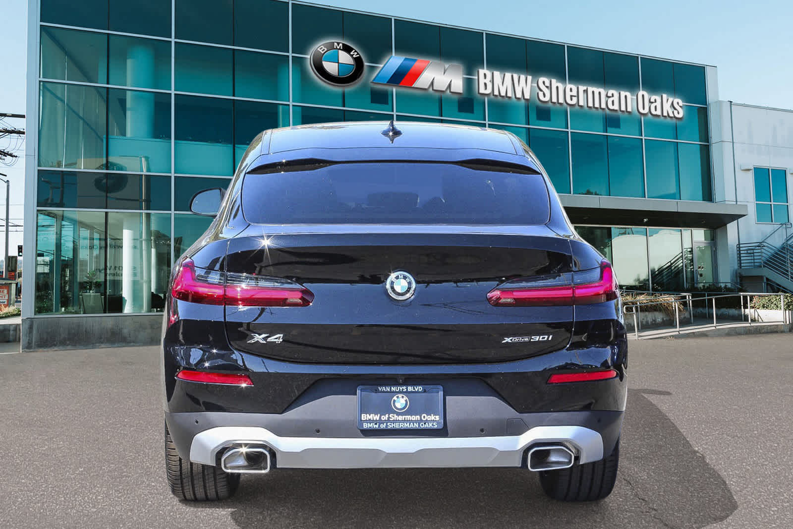 2025 BMW X4 xDrive30i 5