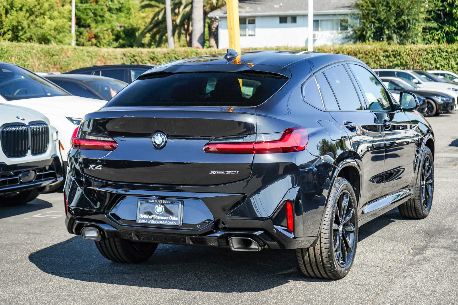 2025 BMW X4 xDrive30i 4