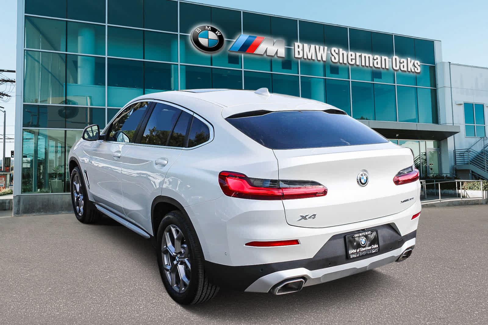 2024 BMW X4 xDrive30i 6