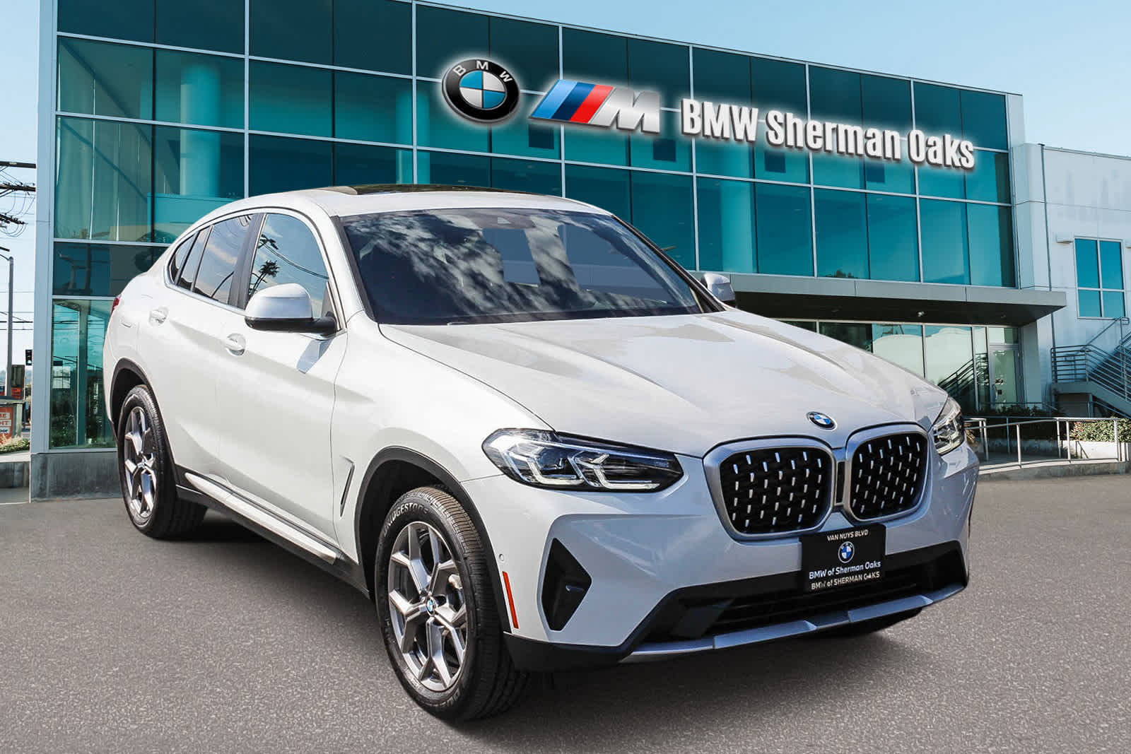 2024 BMW X4 xDrive30i 3