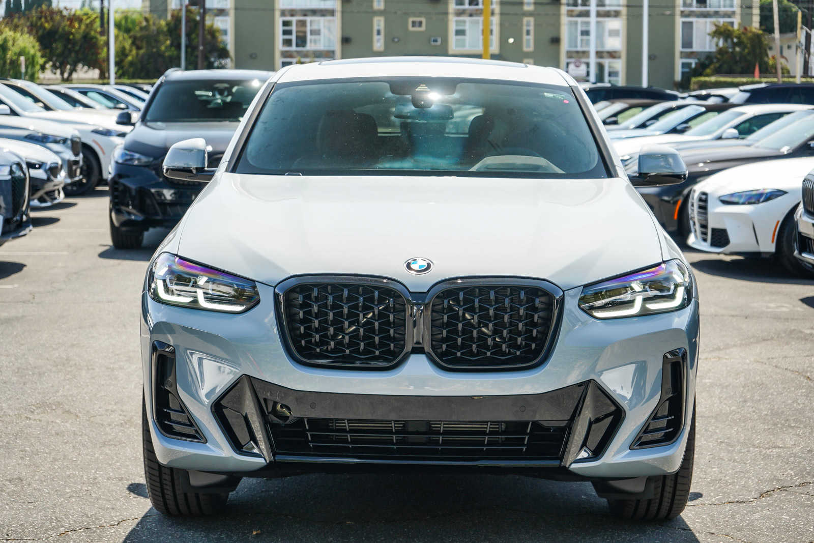 2025 BMW X4 xDrive30i 2