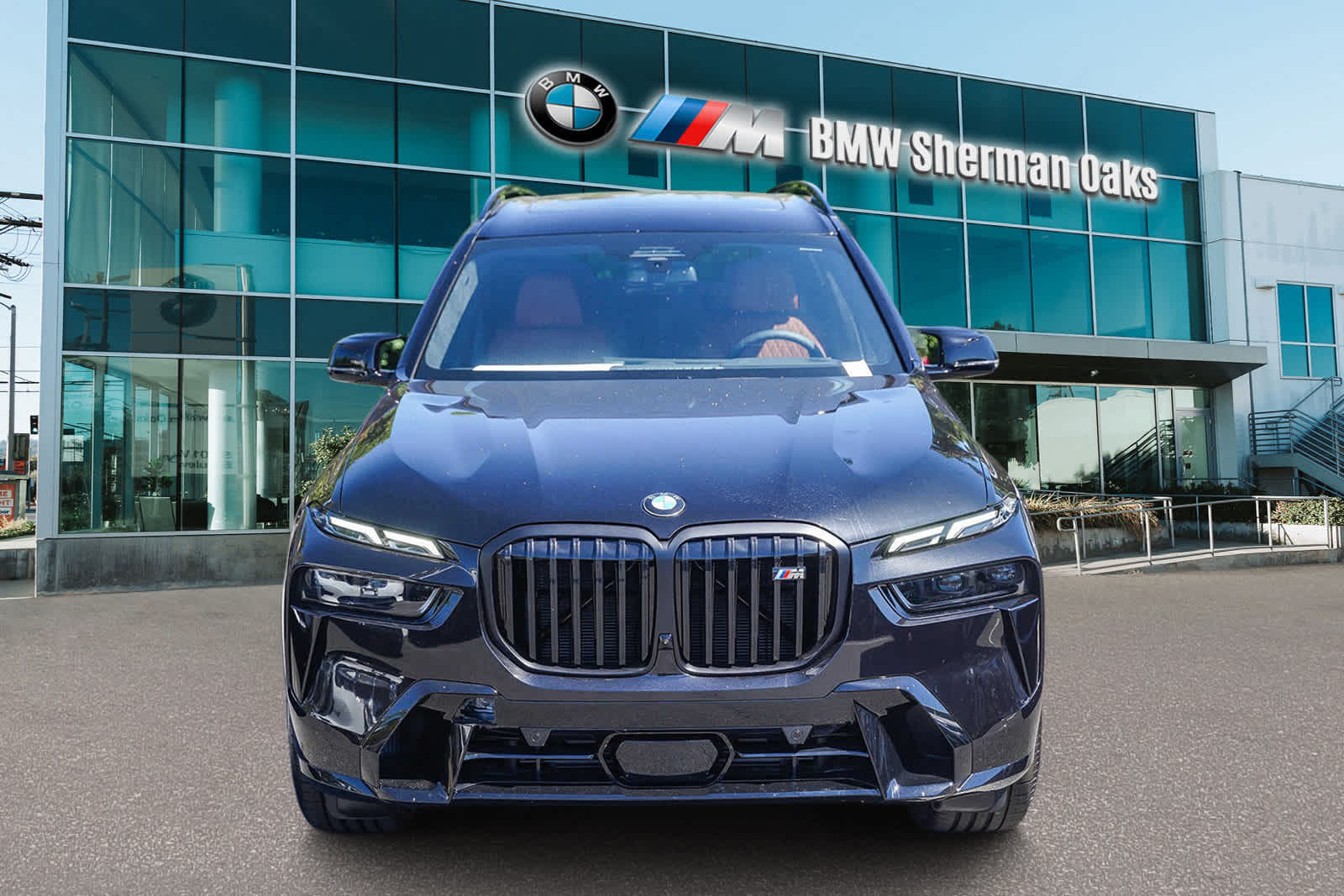 2025 BMW X7 M60i 2