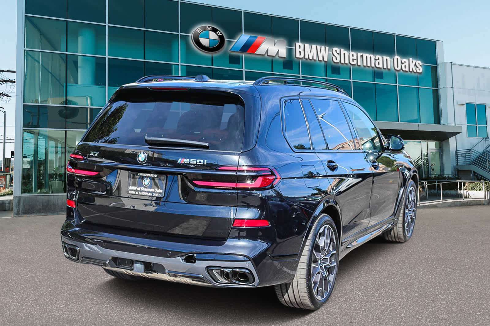 2025 BMW X7 M60i 4