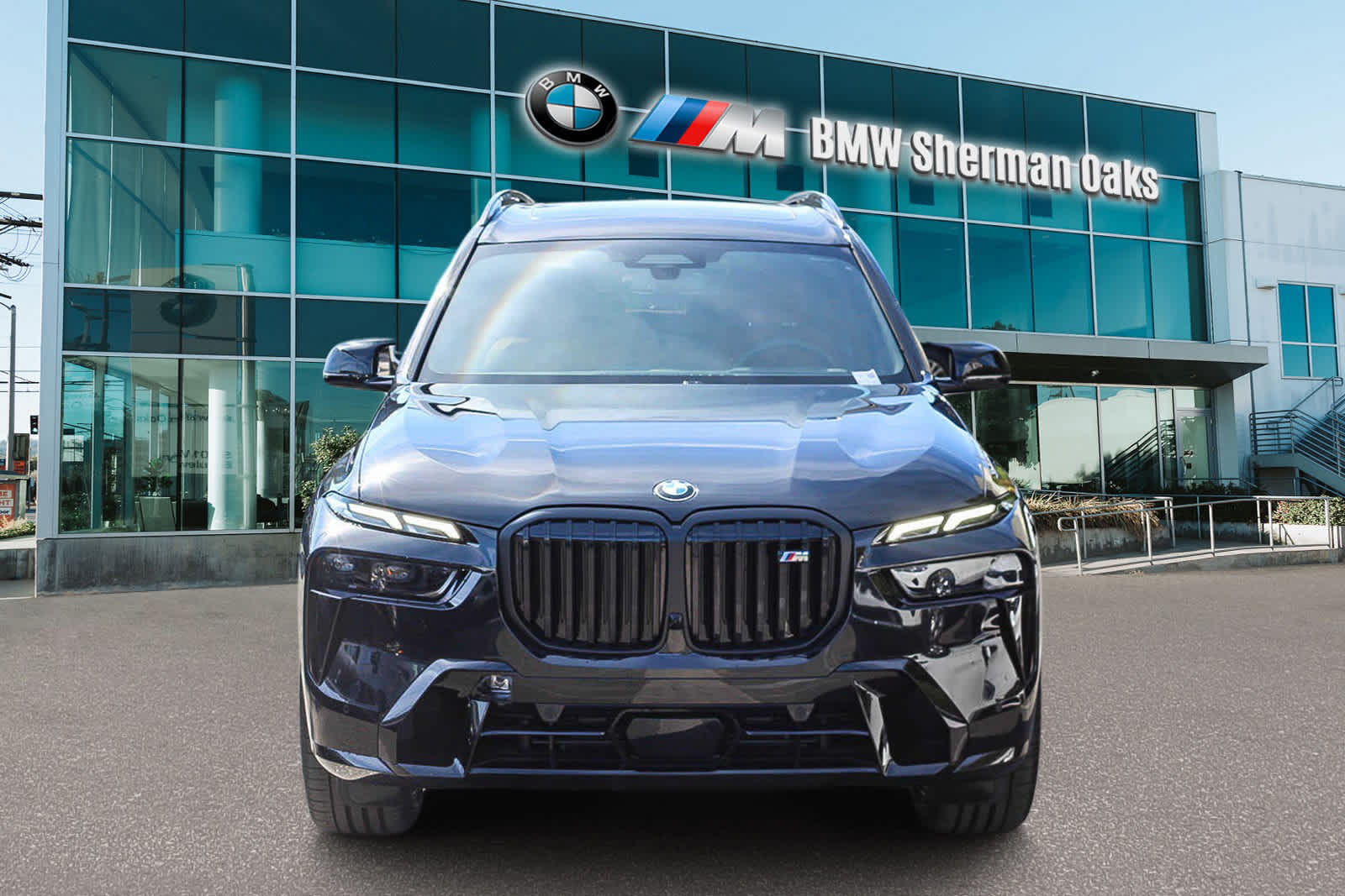 2025 BMW X7 M60i 2