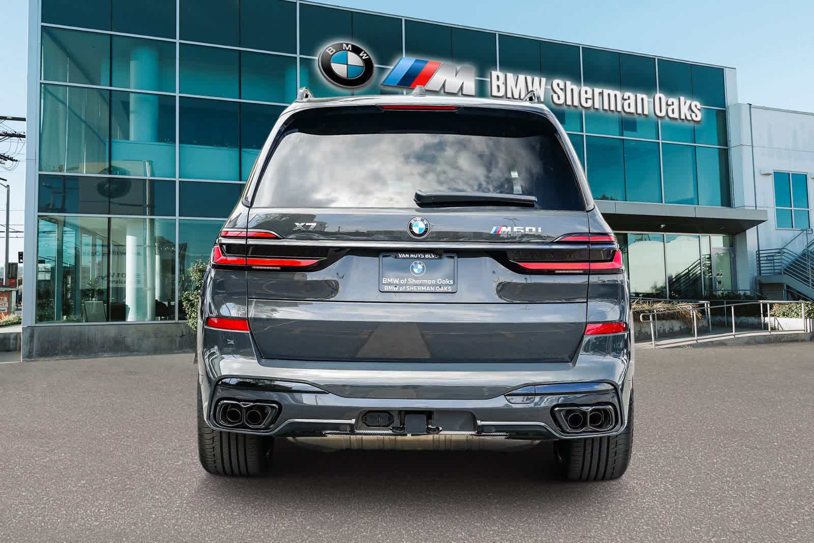 2025 BMW X7 M60i 5