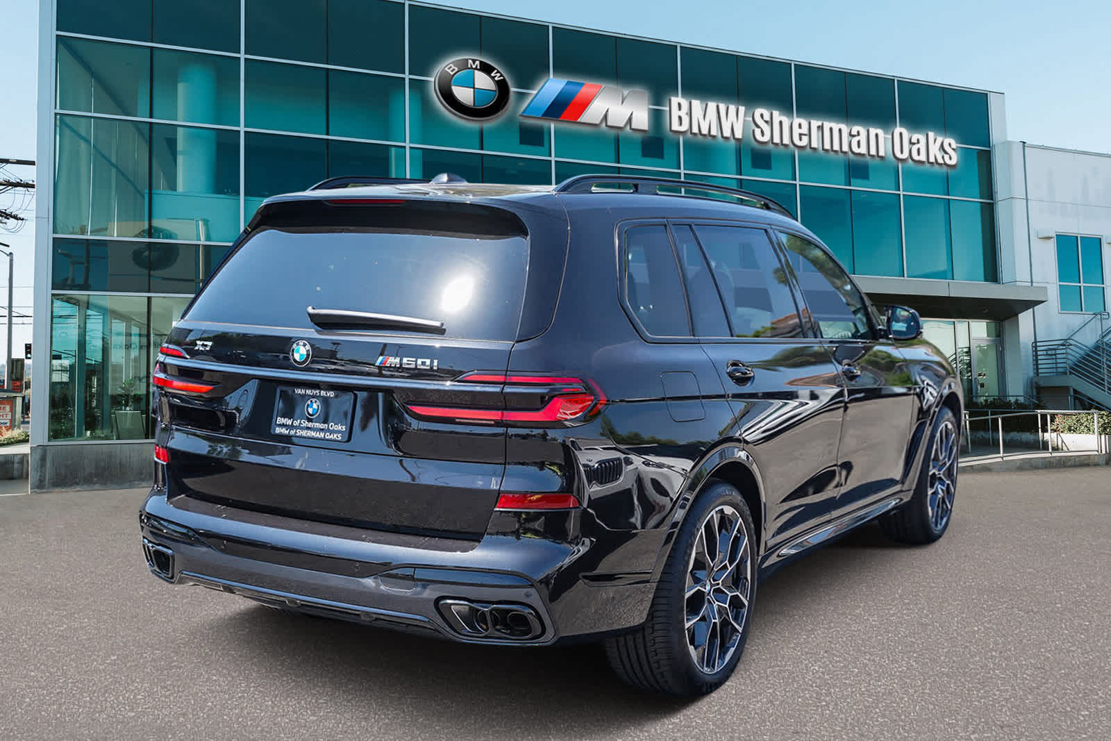 2025 BMW X7 M60i 4